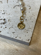 Load image into Gallery viewer, Gold Rae 18K Gold Orcas Island Freshwater Pearl Charm Bracelet
